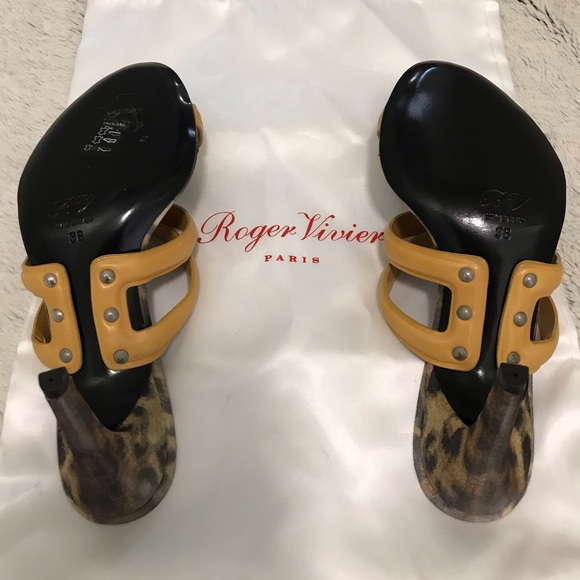 Beautiful Authentic Roger Vivier Heels - Picture 7 of 11